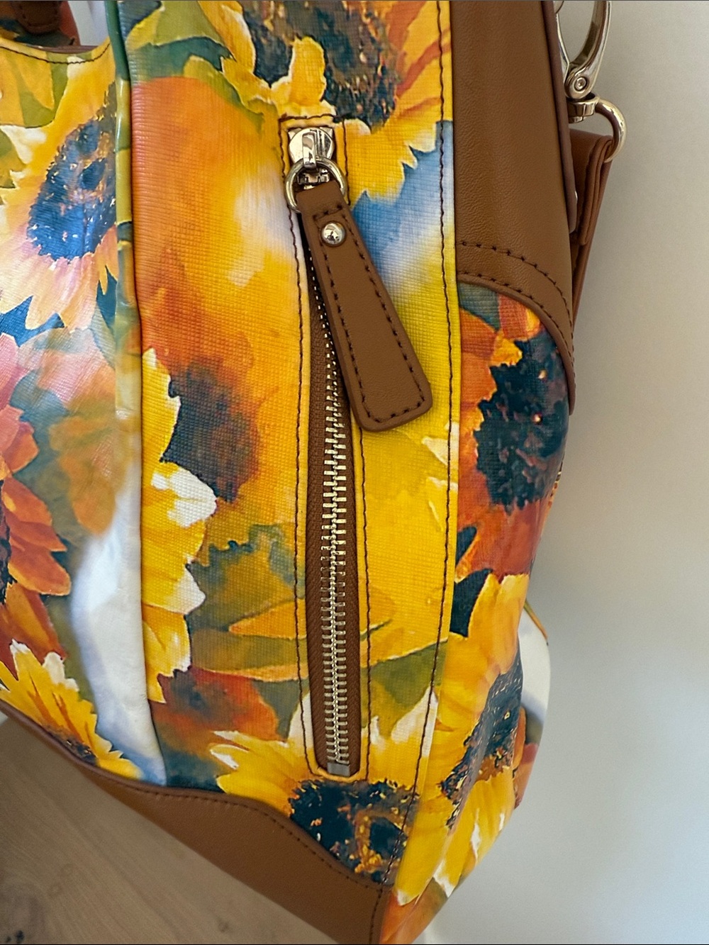 🌻 Sharif Sunflower Satchel Bag with Leather Trim - Picture 4 of 16